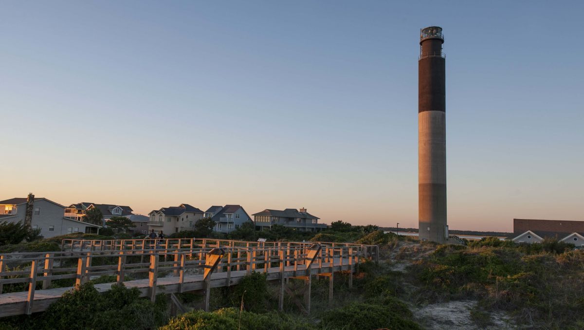 7 Coastal Lighthouses to See in North Carolina
